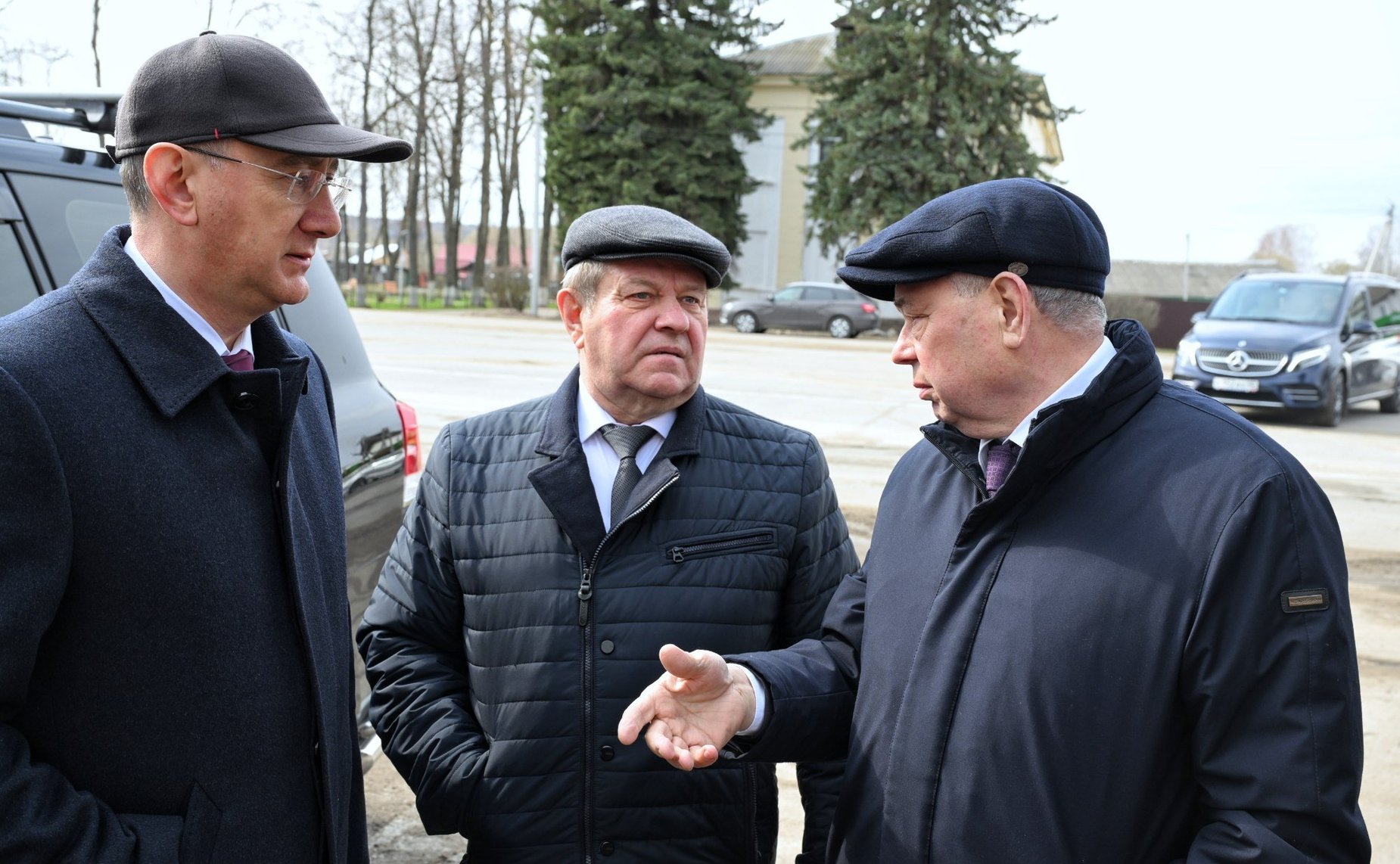 Анатолий Артамонов совершил рабочую поездку в Хвастовичский район Калужской области