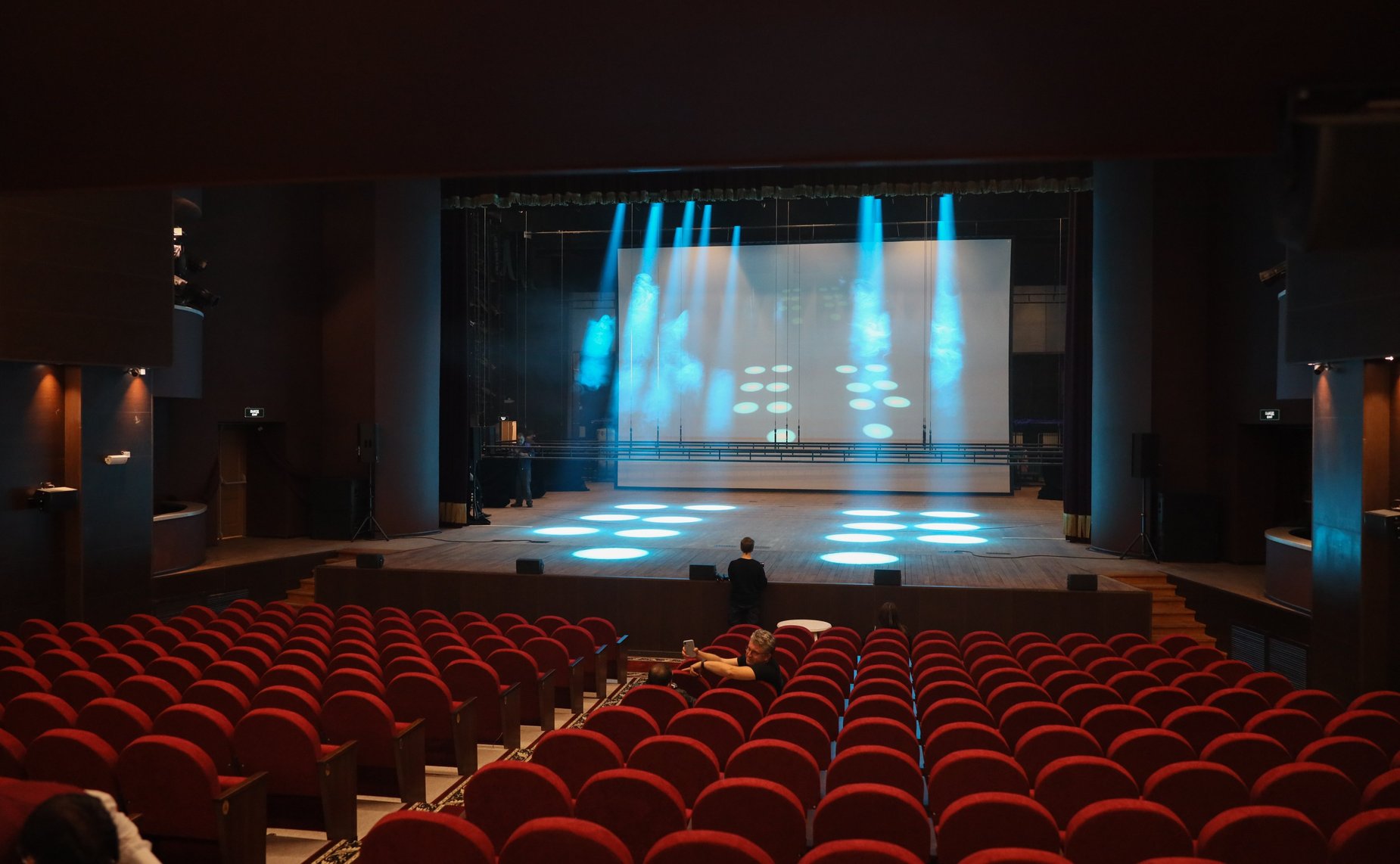 Баир Жамсуев поздравил работников культуры и жителей Забайкальского края с долгожданным открытием после реконструкции краевого драматического театра