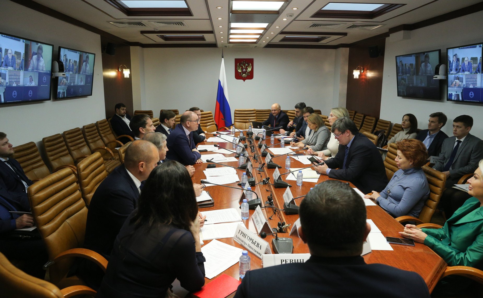 Круглый стол Комитета СФ по экономической политике на тему «Развитие радиоэлектронной промышленности в РФ: достижение технологической независимости»