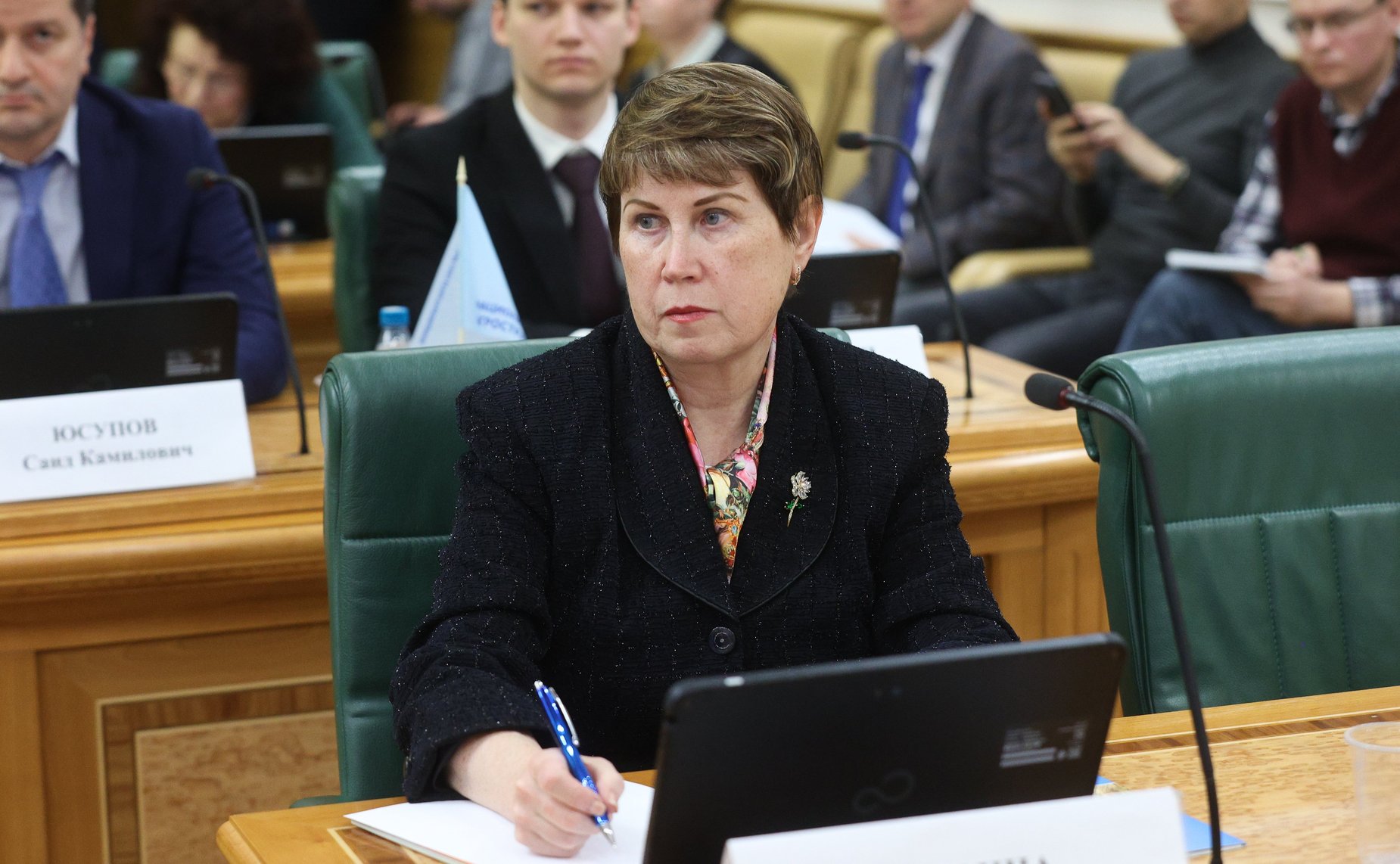 Совещание Комитета СФ по аграрно-продовольственной политике и природопользованию «Об итогах работы по развитию агрострахования с государственной поддержкой в 2025 году и дальнейших планах по развитию системы»