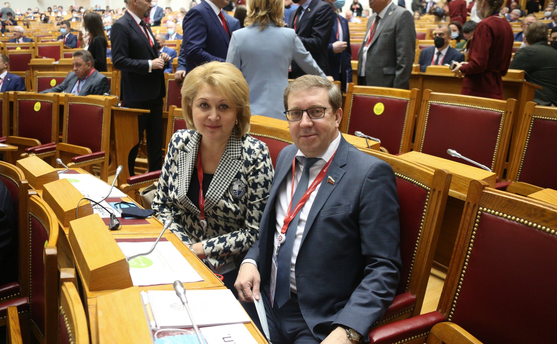 Пленарное заседание IX Невского международного экологического конгресса «Экология планеты — устойчивое развитие»