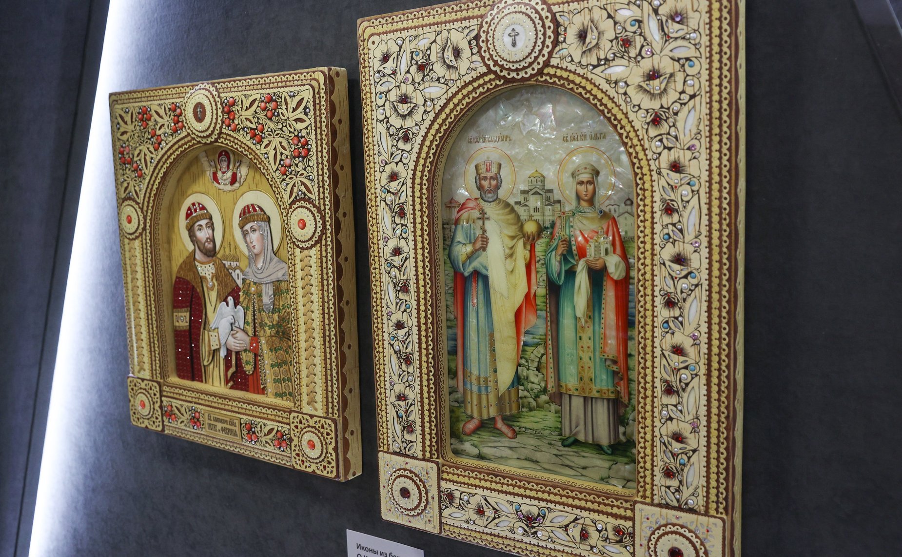 Валентина Матвиенко и Александр Авдеев посетили выставку, посвященную истории и культуре Владимирской области и основным направлениям развития региона