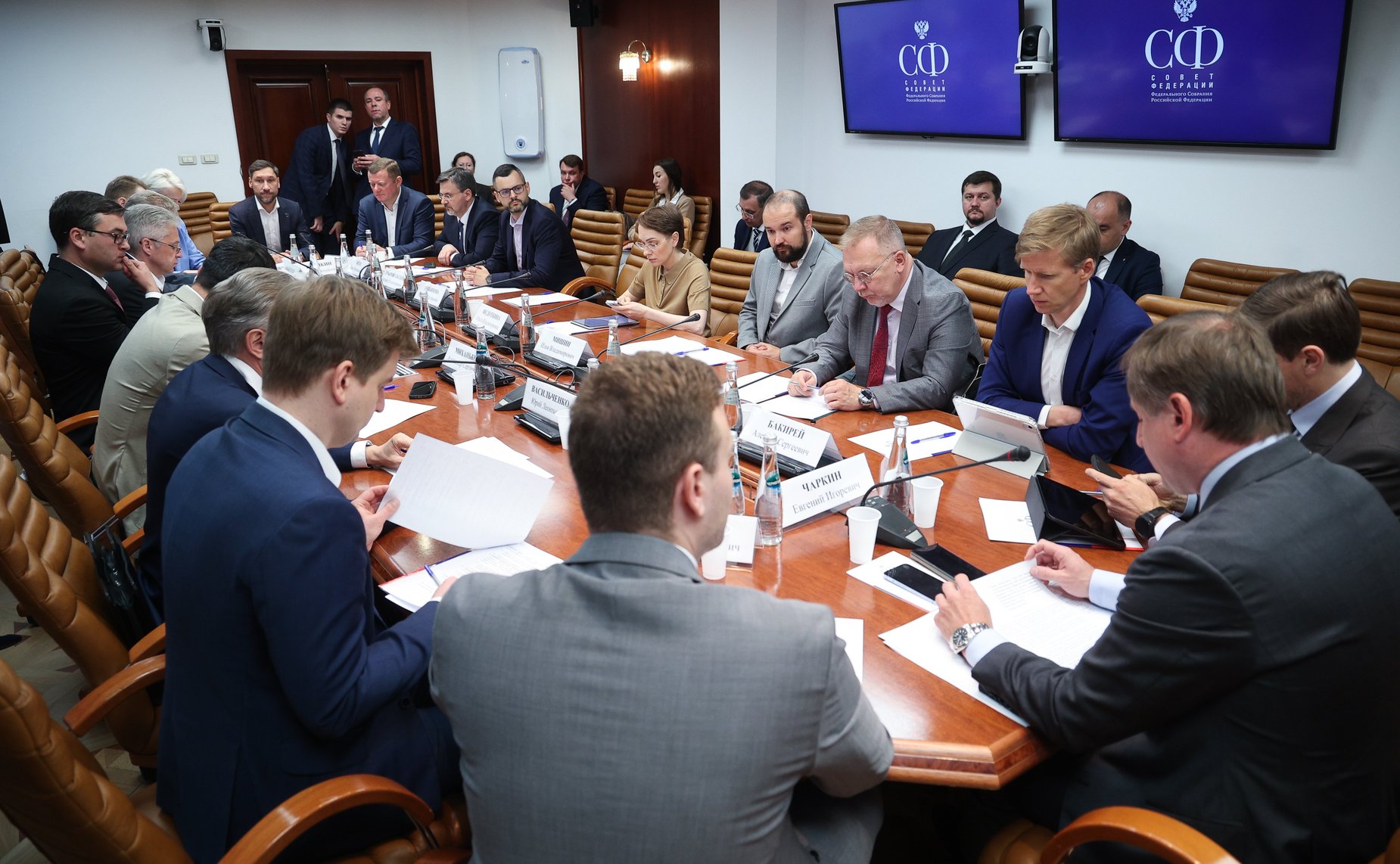 Заседание секции «Цифровая трансформация транспорта» на тему «Электронный документооборот между федеральными органами власти и участниками перевозочного процесса»