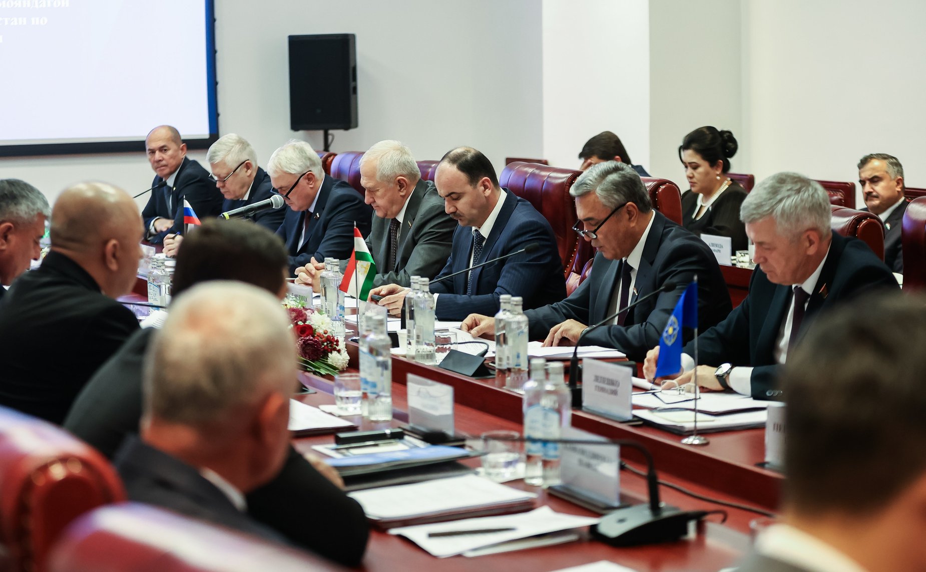 Встреча членов Координационного совещания с руководством Маджлиси намояндагон Маджлиси Оли Республики Таджикистан