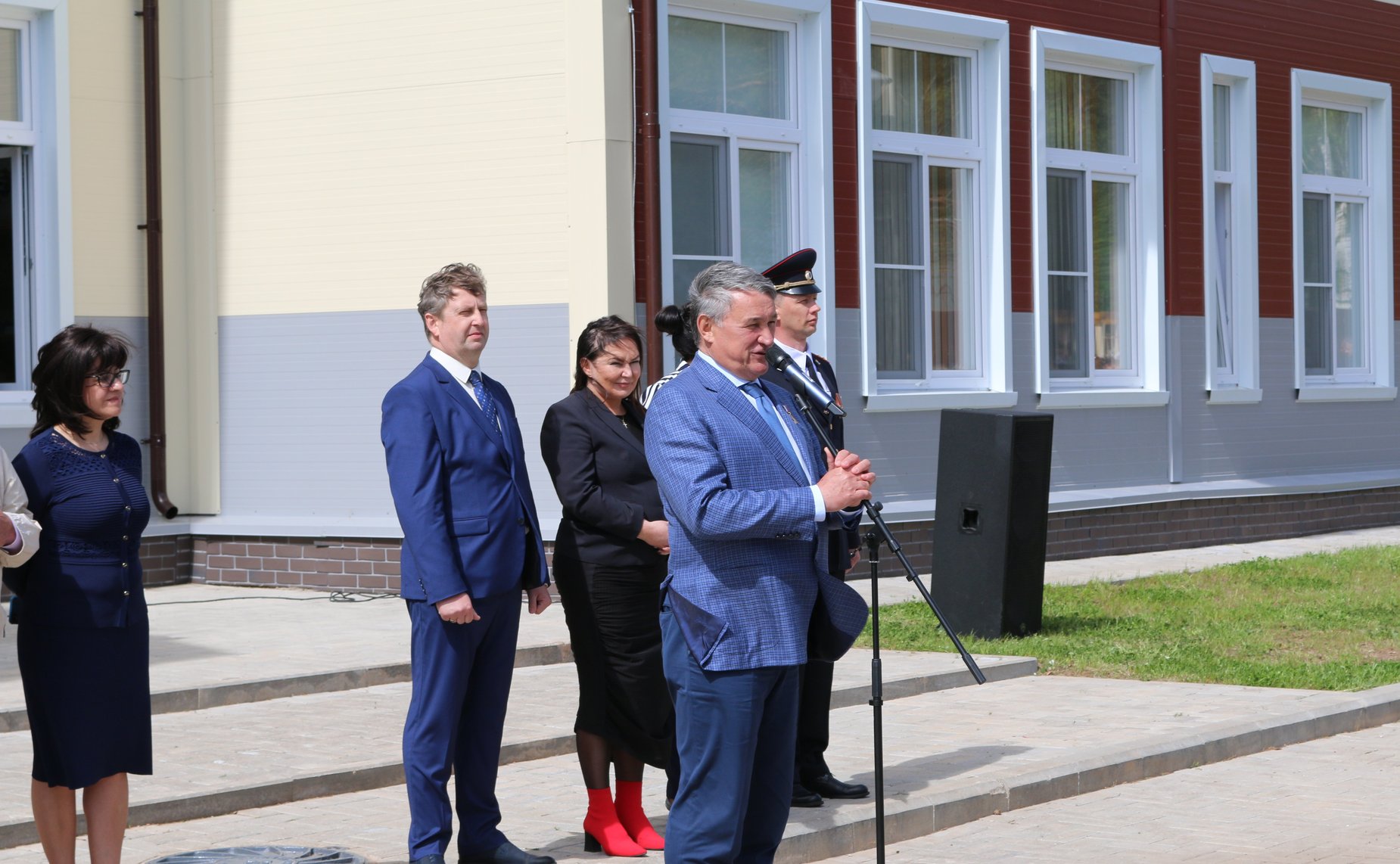 Ю. Воробьев поздравил кадетов школы «Корабелы Прионежья» с окончанием учебного года