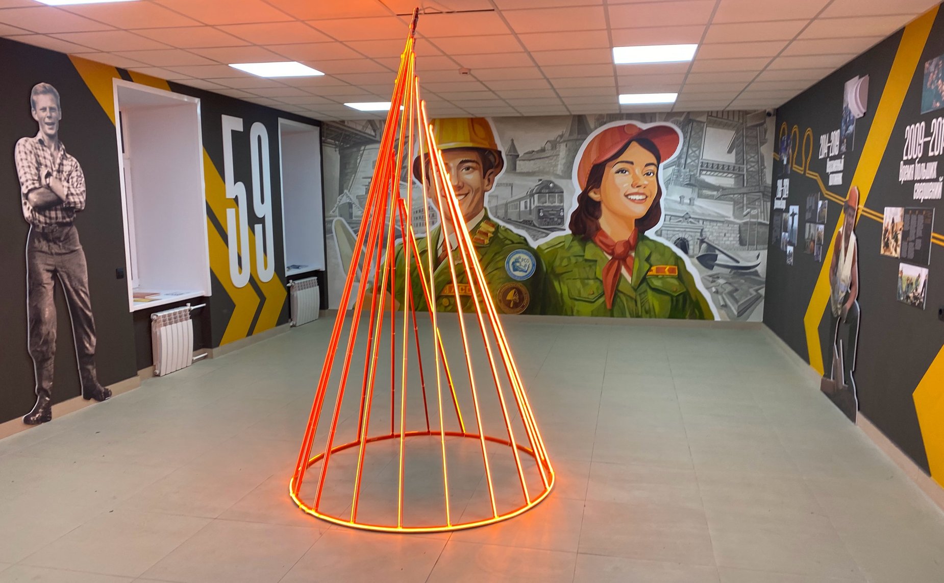 Иван Новиков встретился в Архангельске с руководством совета ветеранов студенческих отрядов