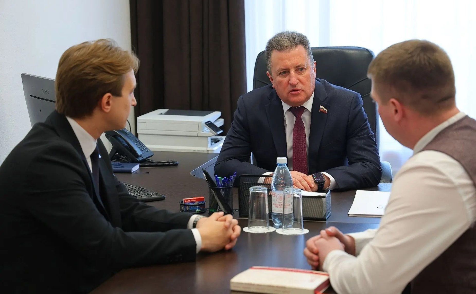 Евгений Богомазов провел встречу с членами Палаты молодых законодателей Совета Федерации от Вологодской области