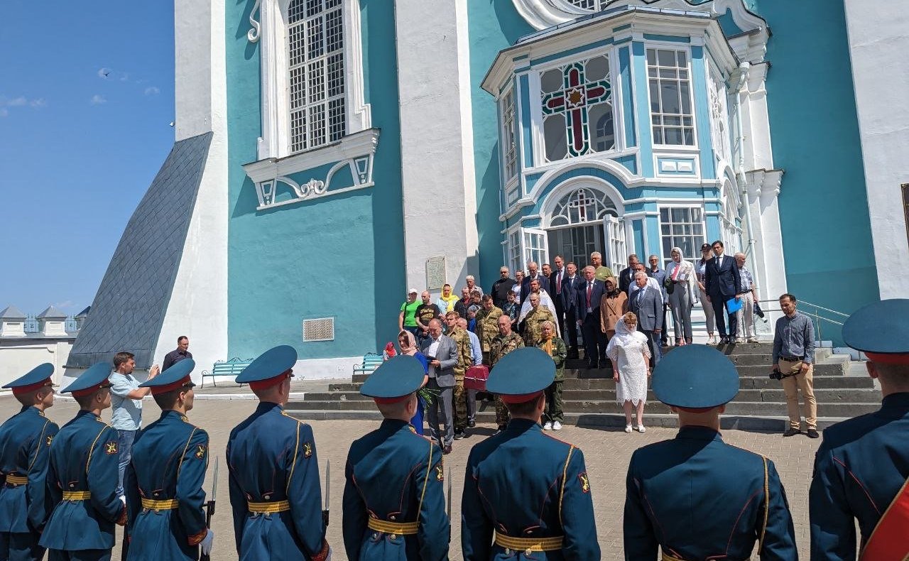 В городе-герое Смоленске Комитет Совета Федерации по Регламенту и организации парламентской деятельности организовал участие сенаторов РФ в Акции Памяти и круглый стол на тему «Победа многонациональна»