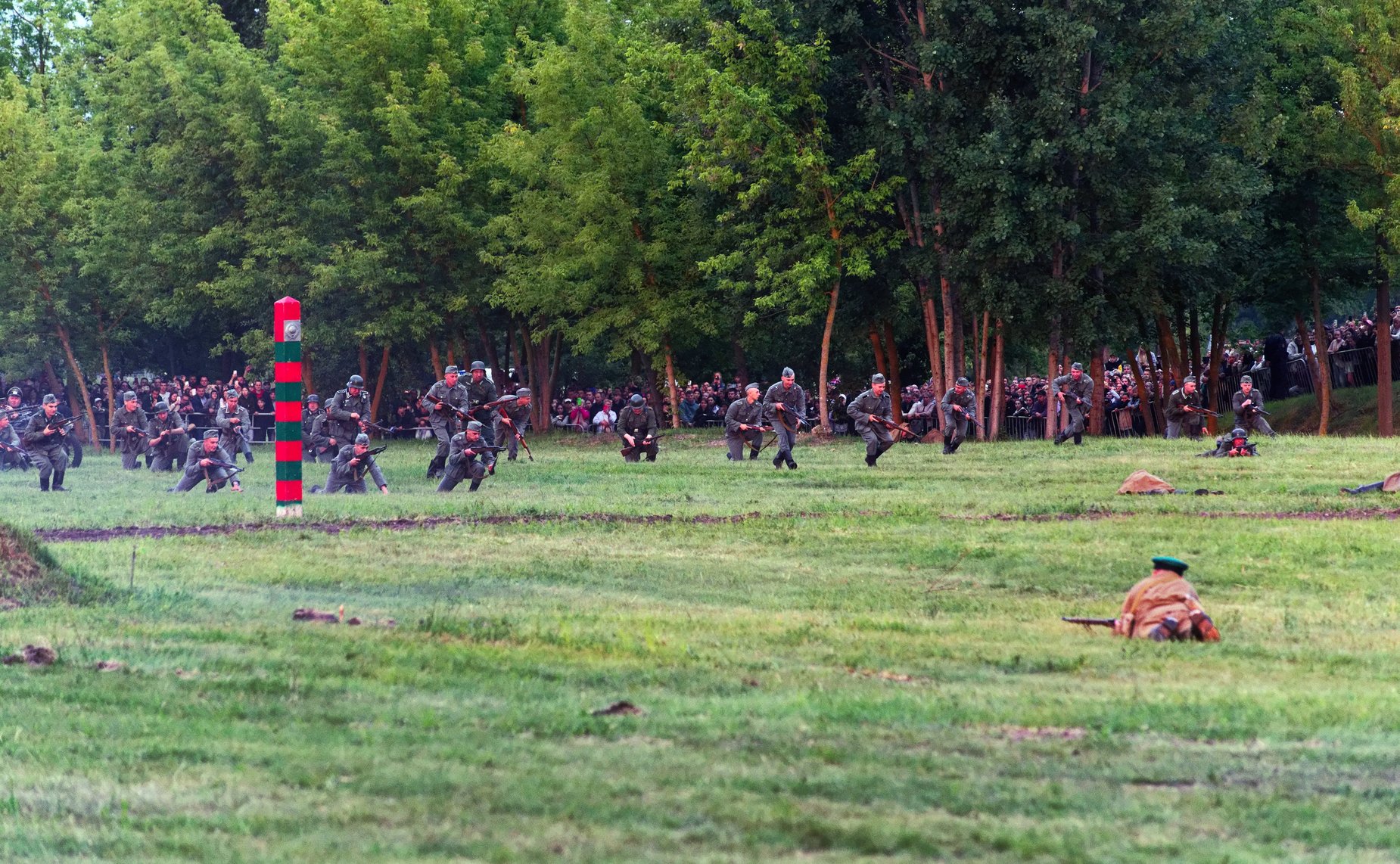Участники проекта «Поезд Памяти» посетили военно-историческую реконструкцию «22 июня. Брестская крепость»