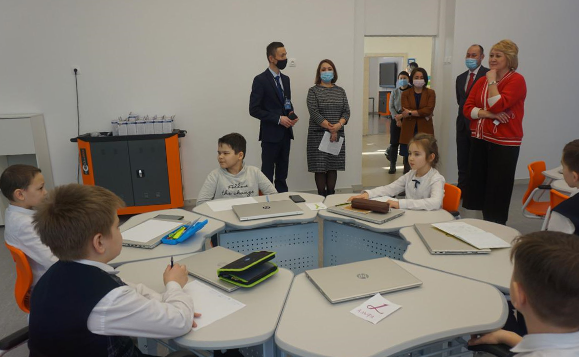 Лилия Гумерова встретилась с учащимися и педагогами Полилингвальной многопрофильной школы в Уфе