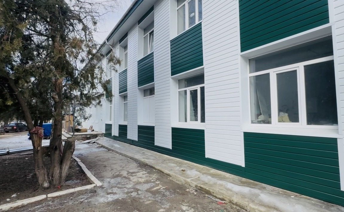 Игорь Кастюкевич ознакомился с ходом ремонтных работ в здании поликлиники