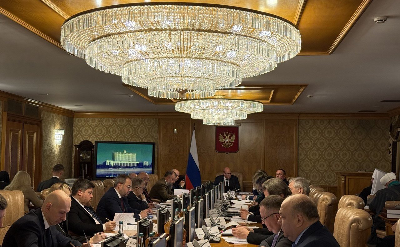 Ильяс Умаханов принял участие в заседании Комиссии по вопросам религиозных объединений при Правительстве РФ