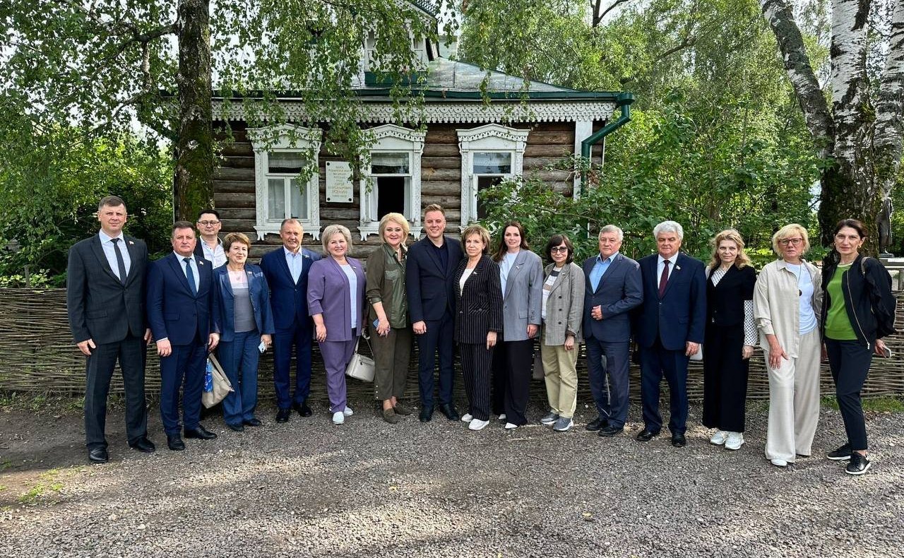 Круглый стол Комитета СФ по науке, образованию и культуре совместно с Комитетом СФ по федеративному устройству, региональной политике, МСУ и делам Севера «О совершенствовании законодательства Российской Федерации об охране объектов культурного наследия»