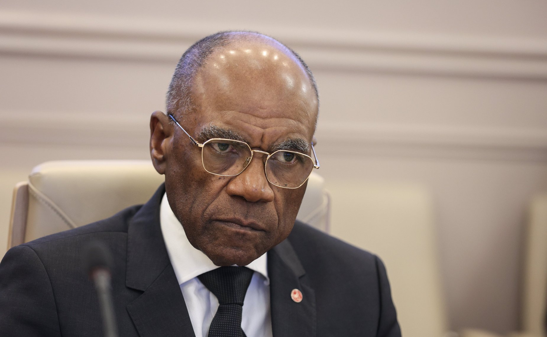 Встреча члена Комитета СФ по конституционному законодательству и государственному строительству Александра Башкина с членом постоянной Комиссии Сената Демократической Республики Конго по международным делам