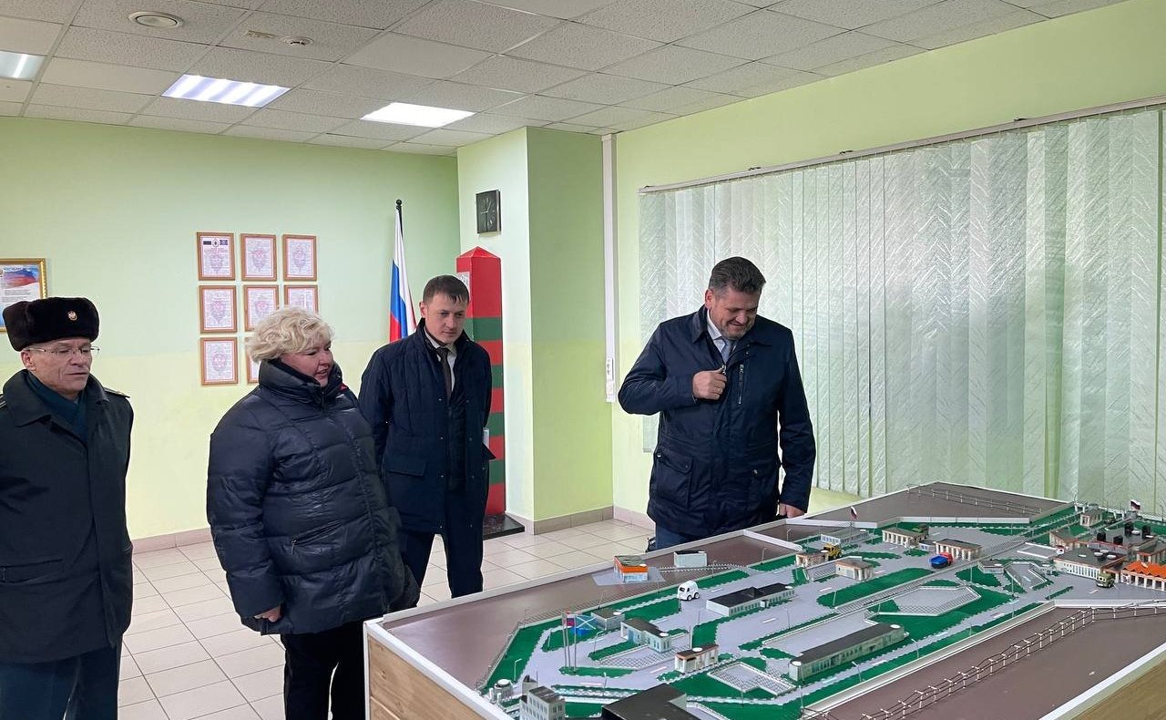 Сенаторы РФ проинспектировали приграничные пункты пропуска в субъектах РФ