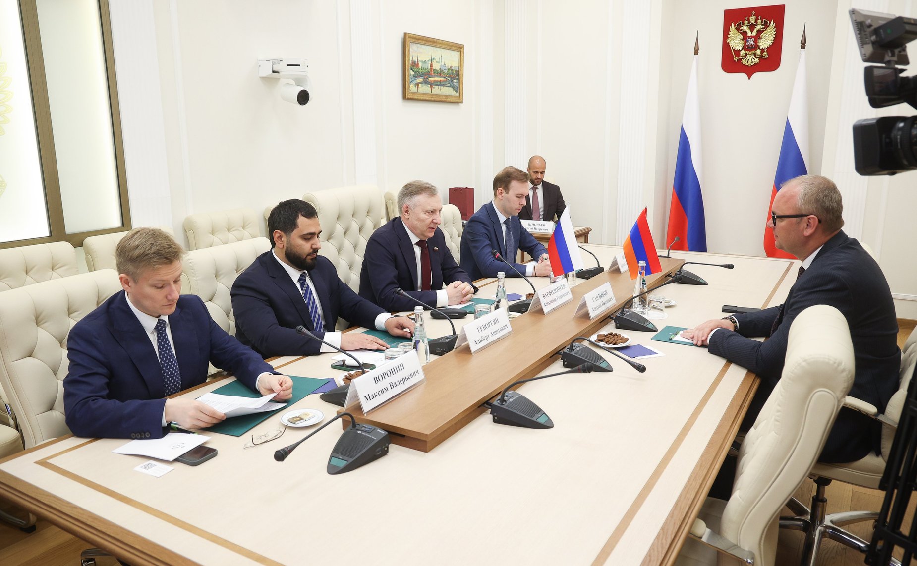 Встреча первого заместителя председателя Комитета СФ по социальной политике Александра Варфоломеева с депутатом Национального Собрания Республики Армения Алексеем Сандыковым