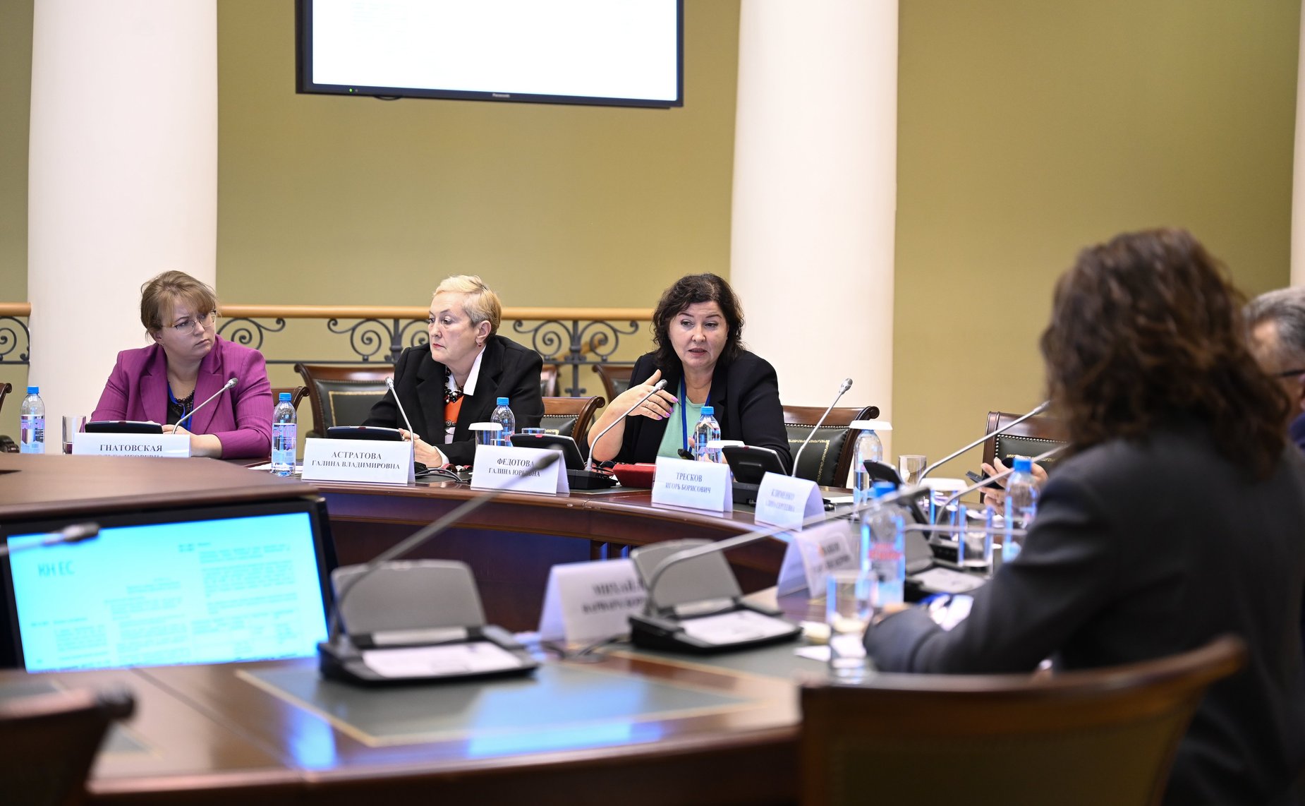 Круглый стол «Региональная экономическая интеграция и унификация отраслевого законодательства стран СНГ». III международный форум «Содружество моды»