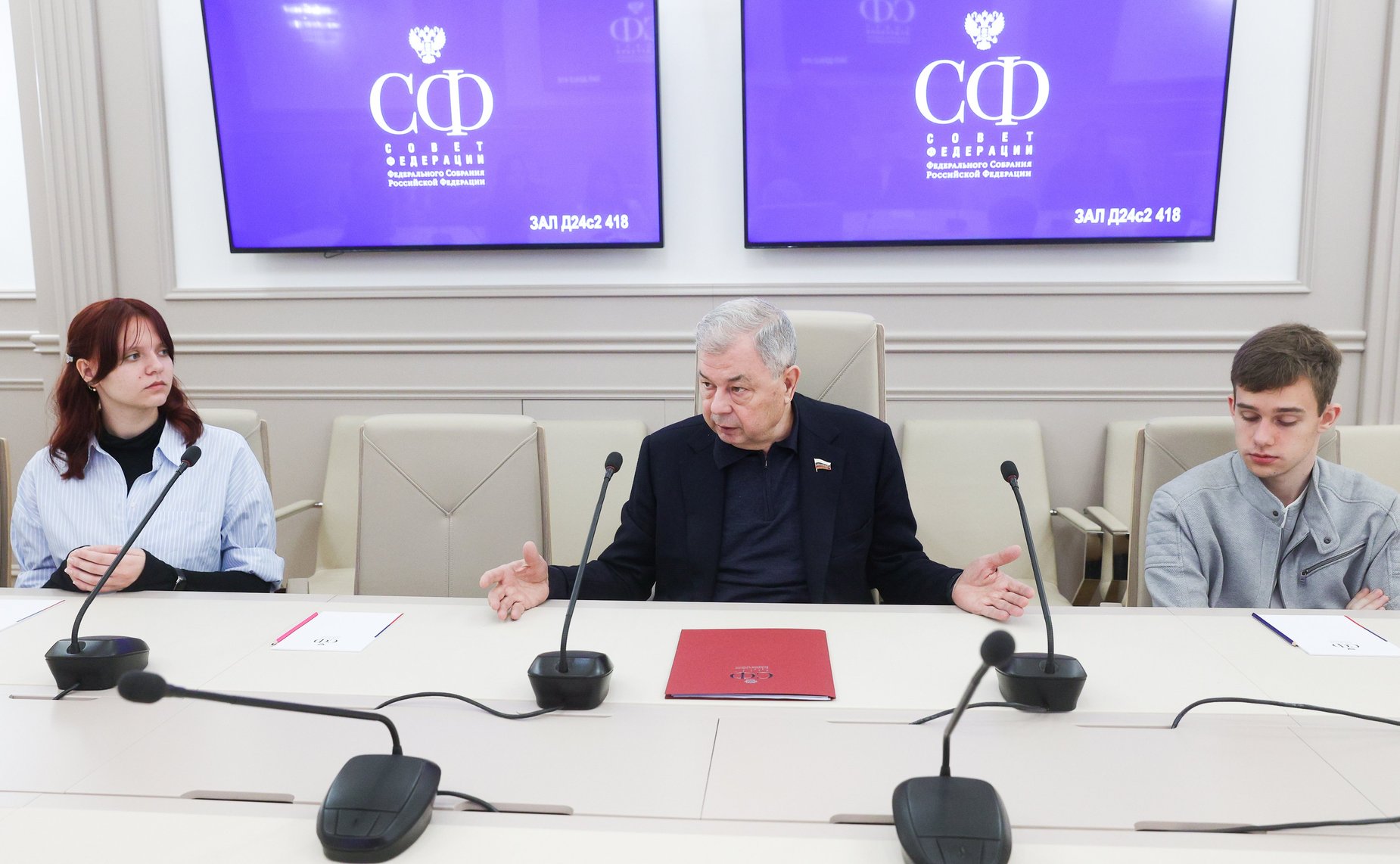 Анатолий Артамонов