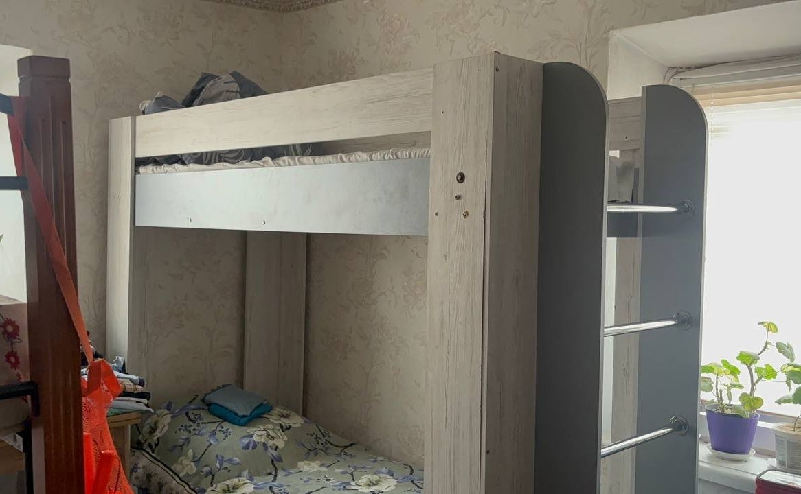 Игорь Кастюкевич провел рабочую встречу в регионе по поводу дальнейшего устройства многодетной семьи, над которой взял шефство