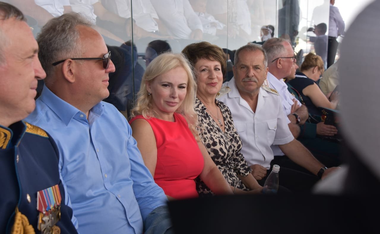 Е. Алтабаева приняла участие в прошедших в Севастополе торжественных мероприятиях в честь Дня Военно-Морского Флота