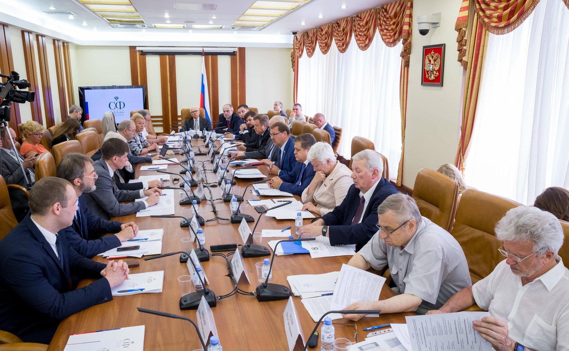 «Круглый стол» на тему «Договор о ликвидации ракет средней и меньшей дальности: удастся ли сохранить его действие в новых реалиях»