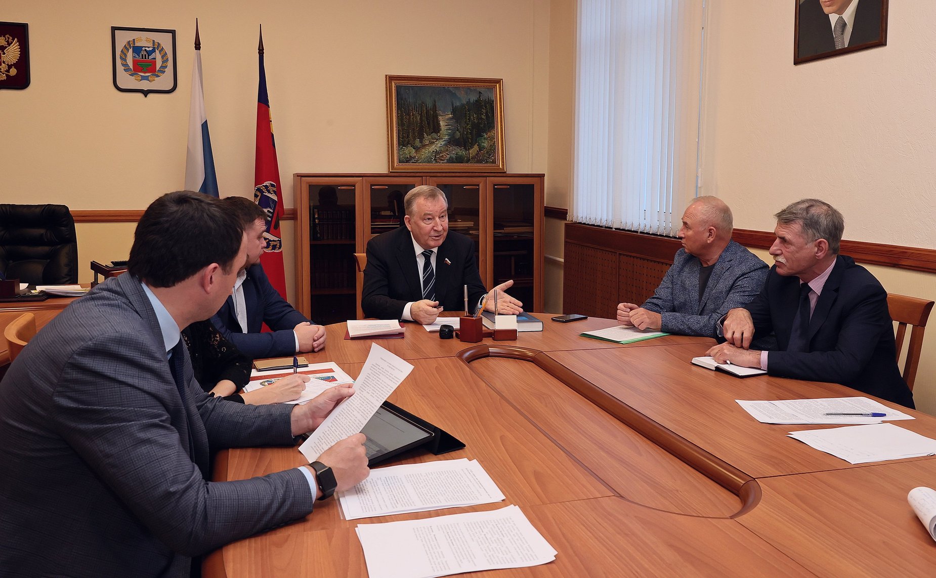 Александр Карлин в рамках работы в регионе провел совещание, посвященное развитию креативных территорий и технологий