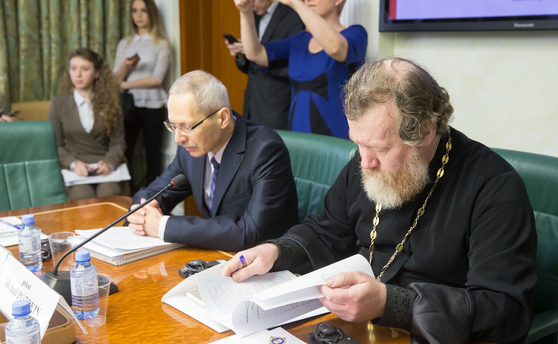 «Круглый стол» в рамках VIII Рождественских парламентских встреч в СФ. Вторая мировая война в гуманитарном измерении: опыт минувших лет и современность