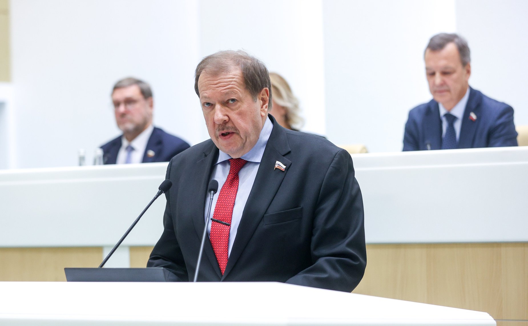 Александр Русаков