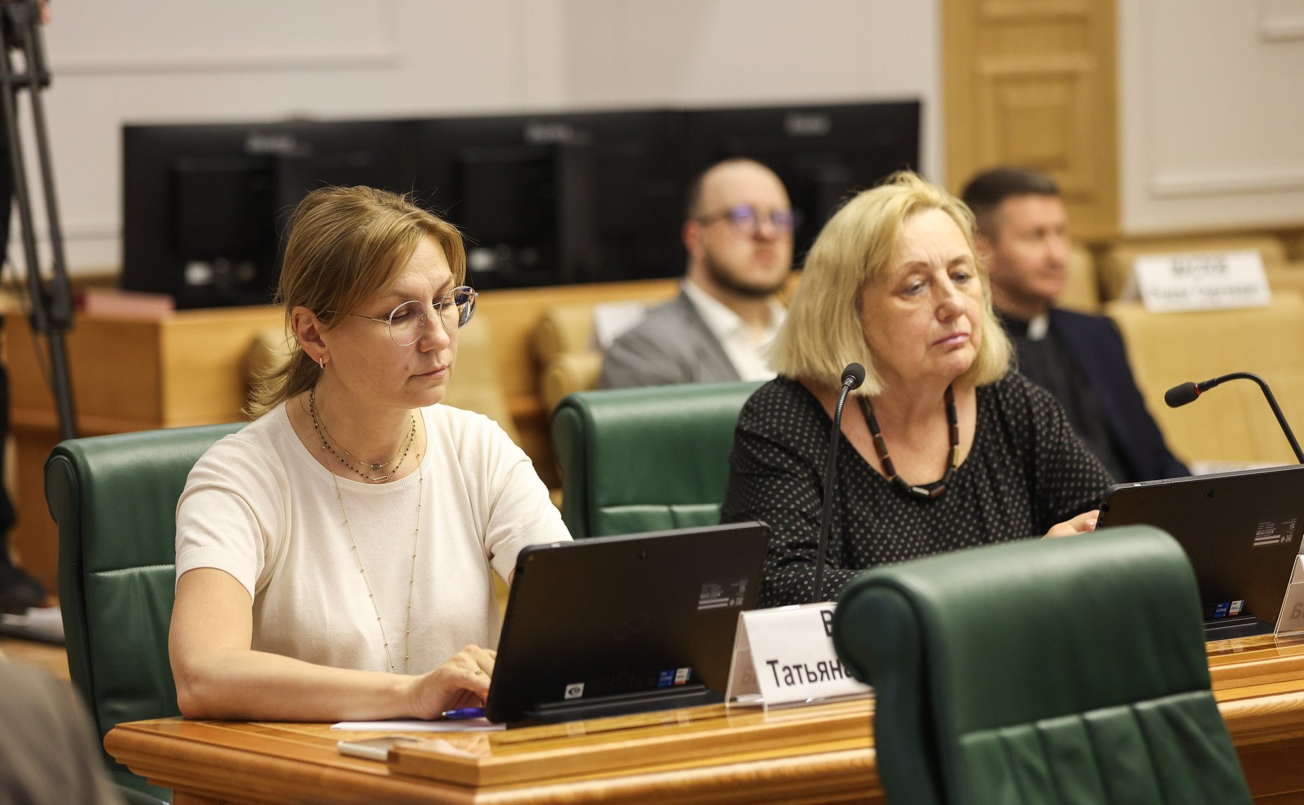 Заседание Совета по межнациональным отношениям и взаимодействию с религиозными объединениями на тему «Актуальные вопросы сохранения и укрепления традиционных российских духовно-нравственных ценностей в новой геополитической обстановке»