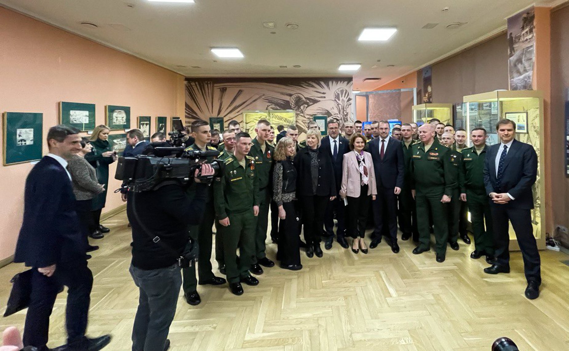 Заместитель Председателя Совета Федерации Константин Косачев принял участие в открытии выставки «НАТО. Хроника жестокости»