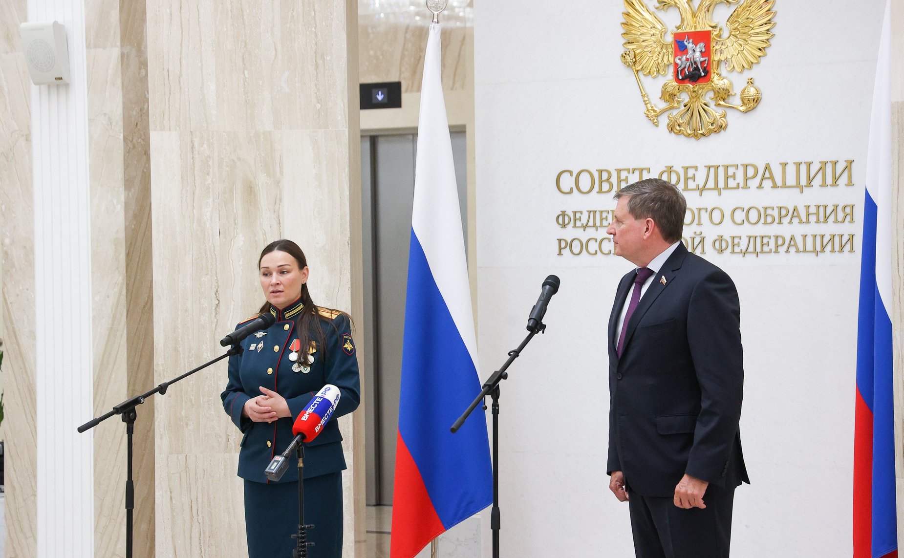 Открытие выставки картин «Патриоты», посвященной подвигам участников специальной военной операции