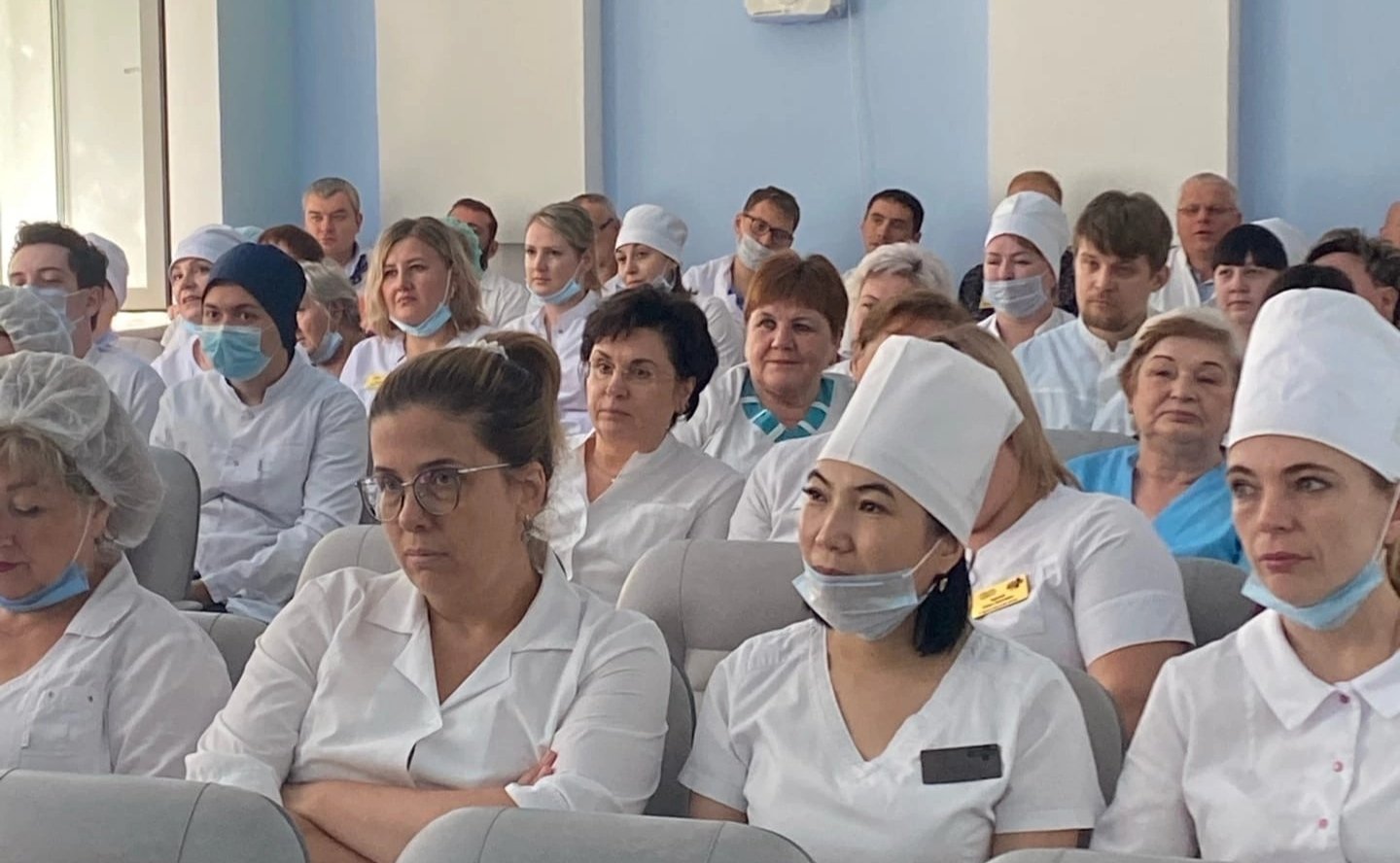 Олег Алексеев в ходе работы в регионе посетил Научно-исследовательский институт травматологии, ортопедии и нейрохирургии Саратовского государственного медицинского университета