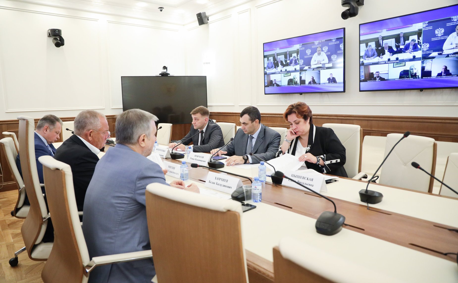 Совещание Комитета СФ по аграрно-продовольственной политике и природопользованию по текущей ситуации с наличием и ценами на горюче-смазочные материалы, используемые сельскохозяйственными товаропроизводителями для проведения сезонных полевых работ