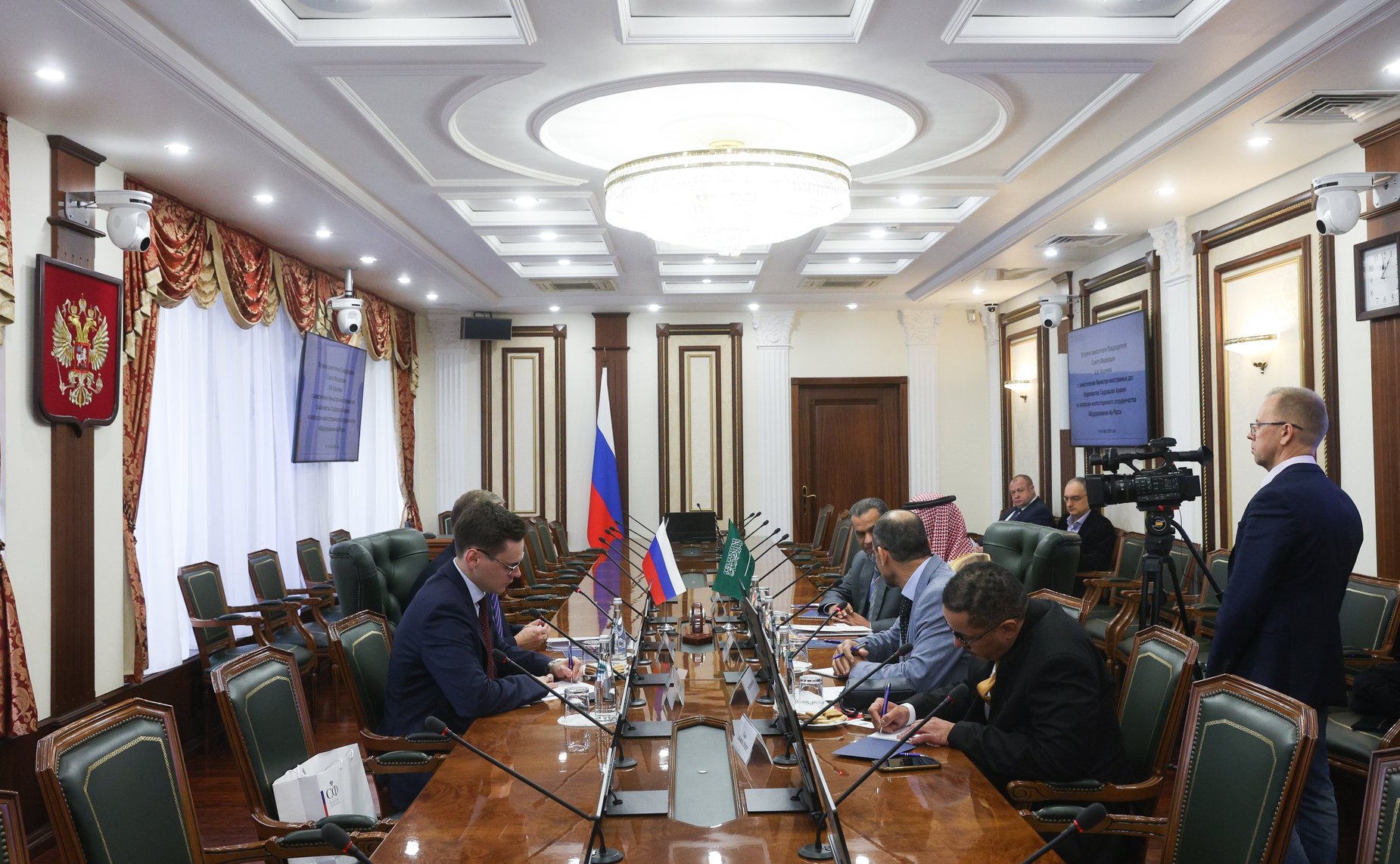 Встреча заместителя Председателя СФ Константина Косачева с заместителем Министра иностранных дел Королевства Саудовская Аравия по вопросам многостороннего сотрудничества Абдуррахманом Ар-Расси