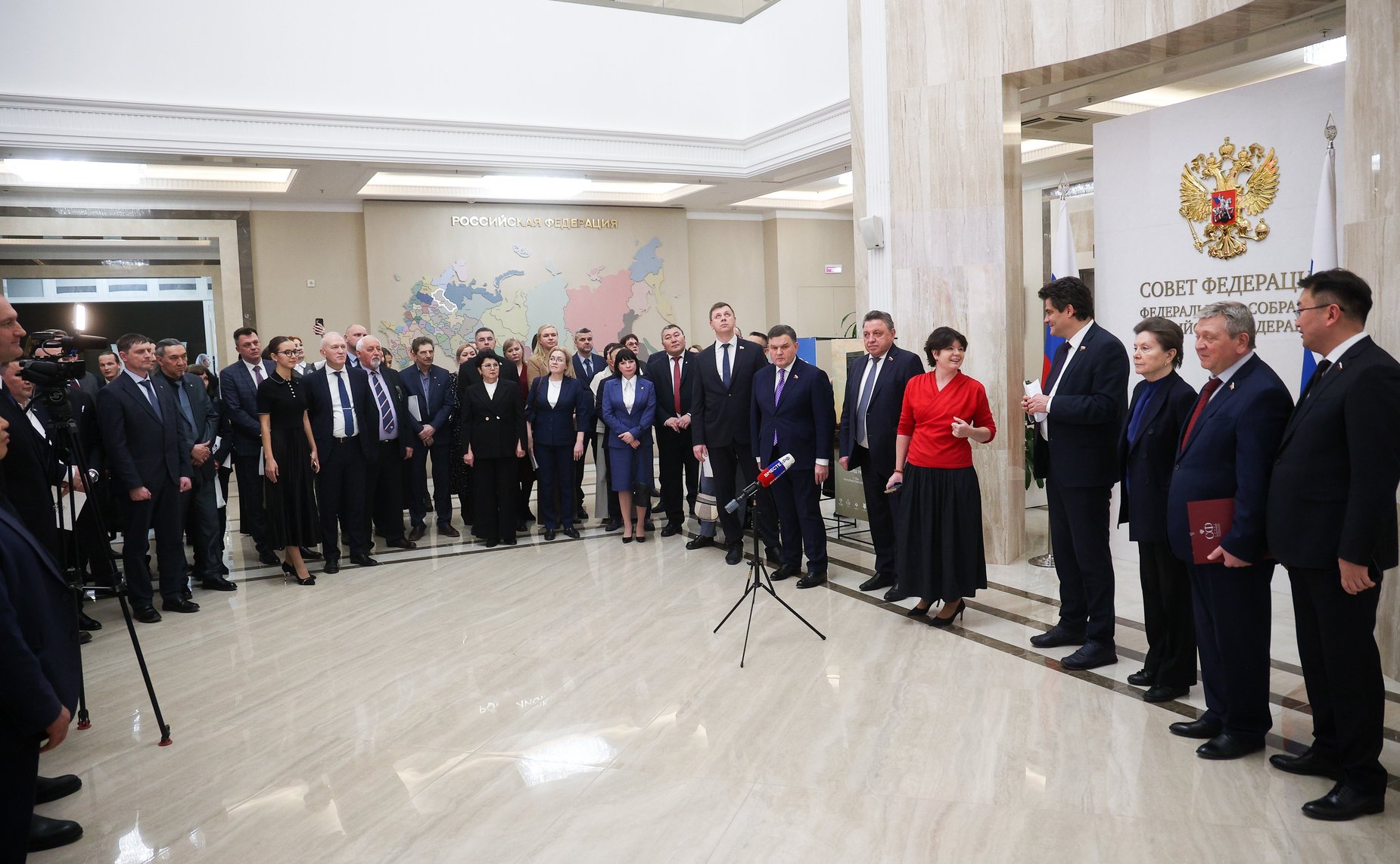 Открытие в Совете Федерации выставки Всероссийского конкурса «Въездные стелы муниципальных образований и входные группы общественных пространств»