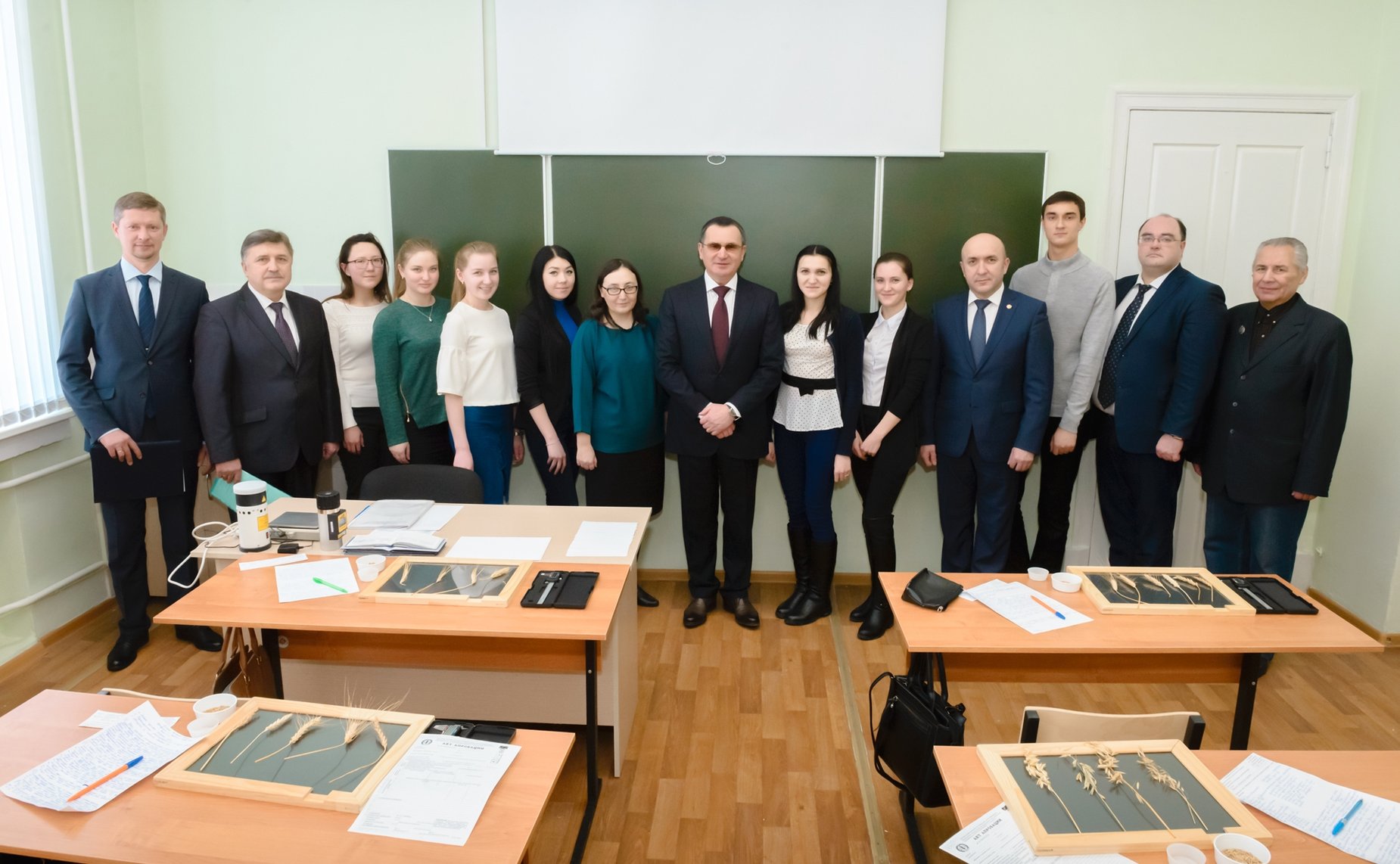 Посещение испытательного лабораторного центра академии