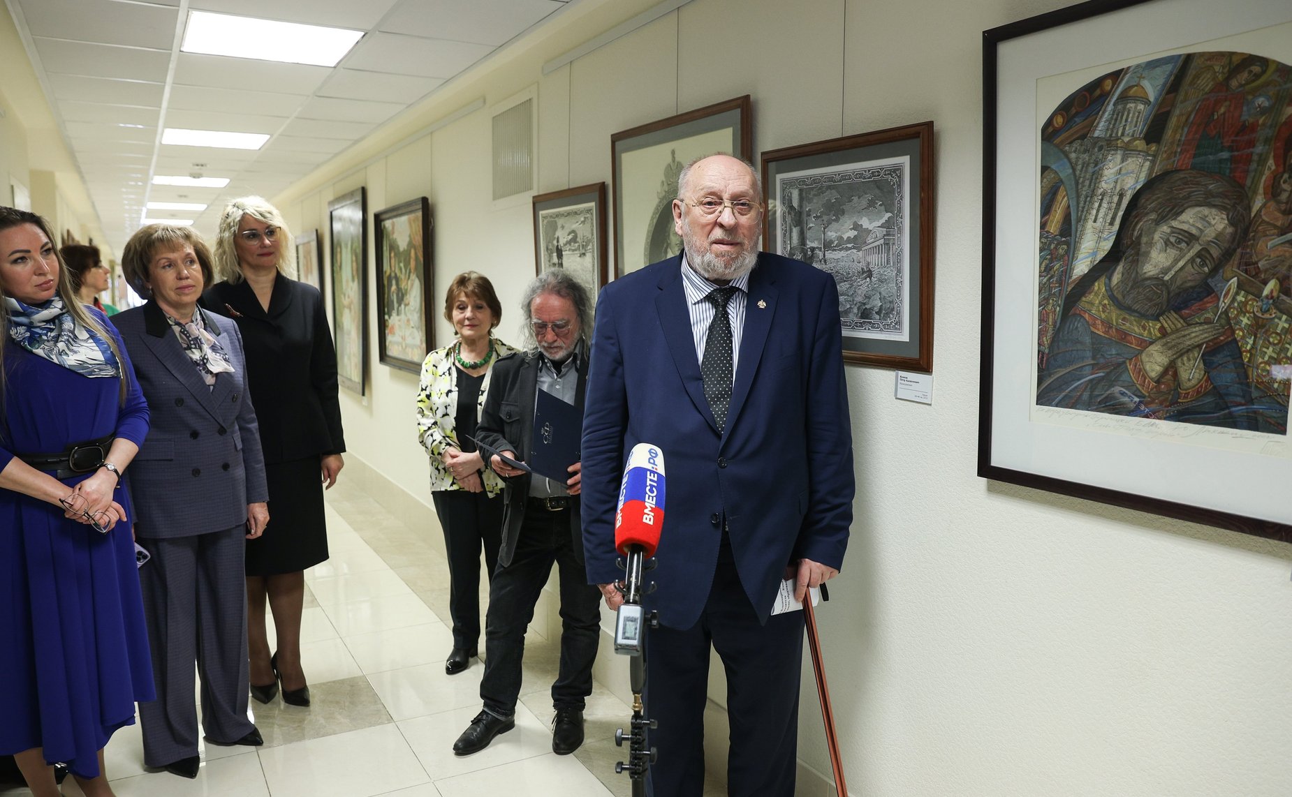 Церемония открытия выставки работ художников-членов Санкт-Петербургского союза художников и Петровской академии наук и искусств «Золотая моя Русь»