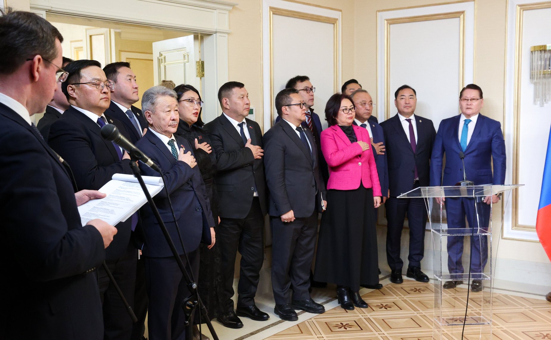 Валентина Матвиенко провела встречу с Председателем Великого Государственного Хурала Монголии Ням-Осорын Учралом