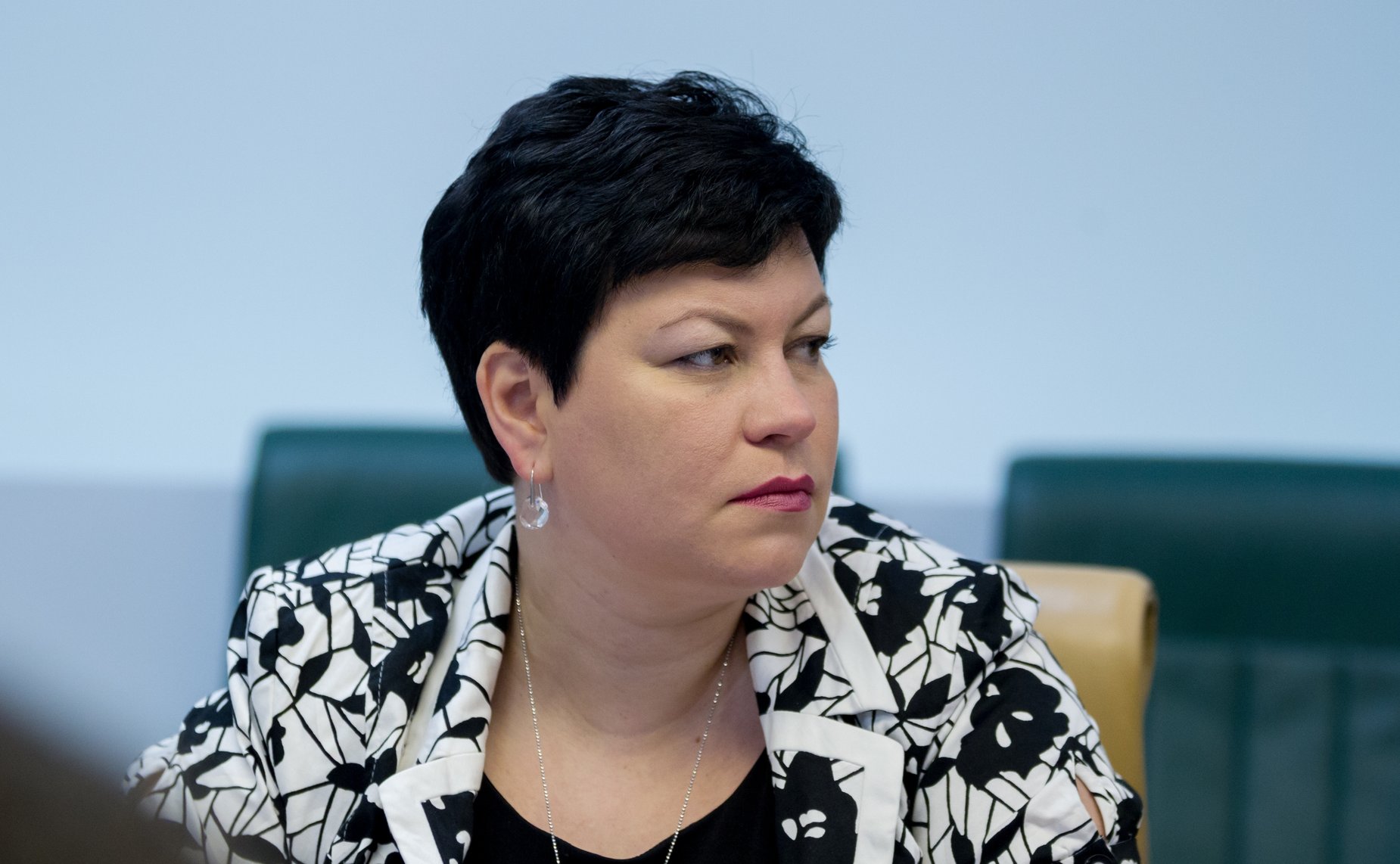 Л. Кононова