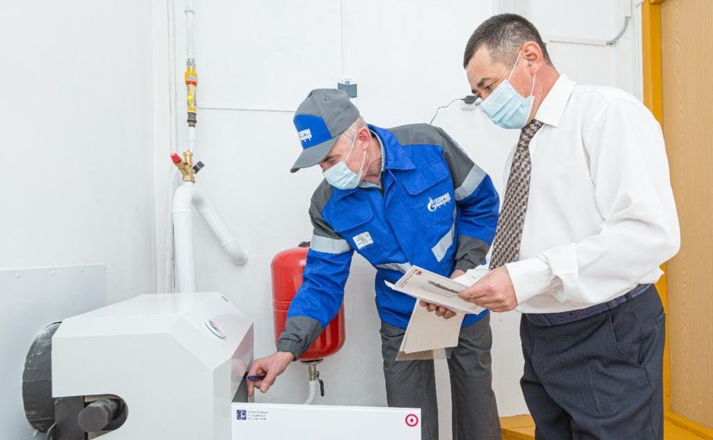 Ирек Ялалов в ходе поездки в регион проинспектировал реализацию проекта по догазификации домовладений в Республике Башкортостан