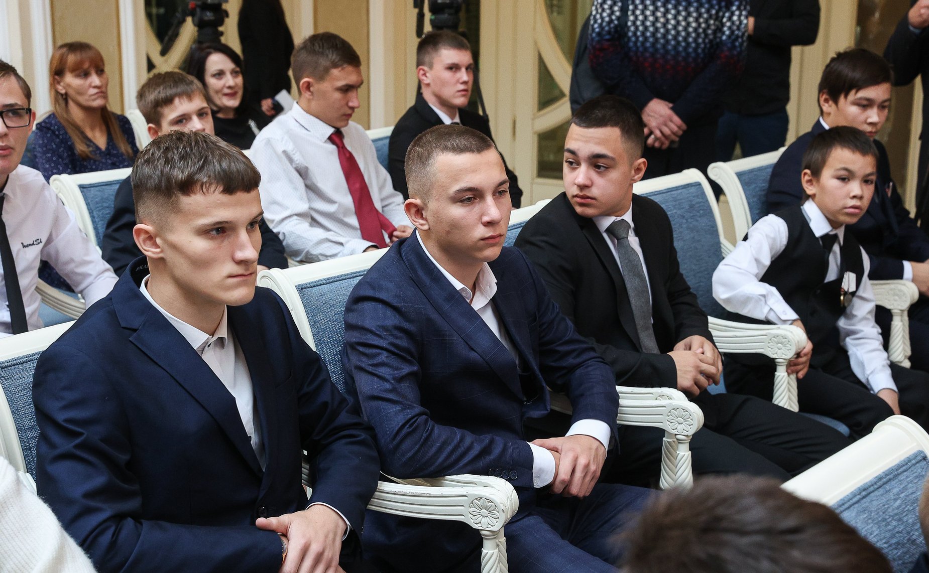 X торжественная церемония награждения детей и подростков, проявивших мужество в экстремальных ситуациях и спасших человеческие жизни