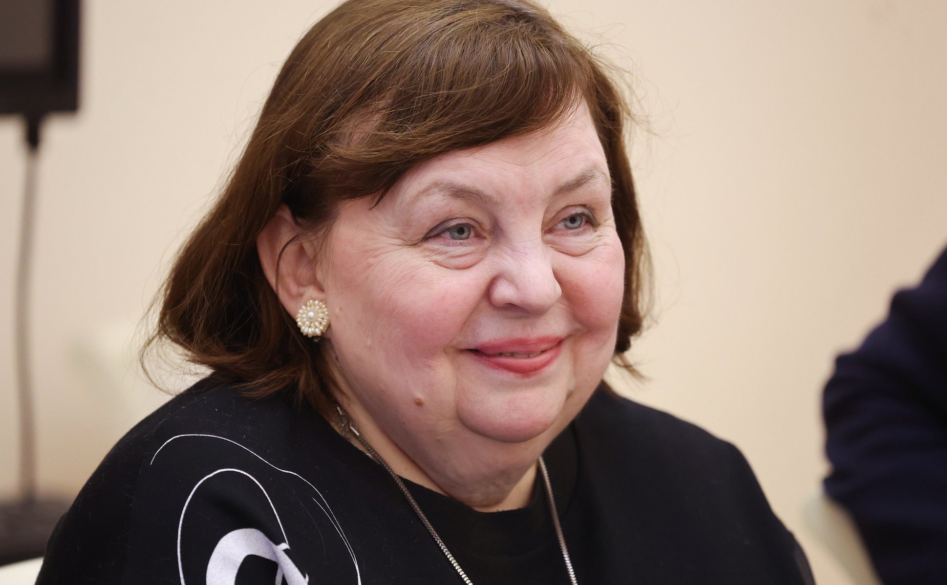 Инна Святенко встретилась с гражданами по вопросу планируемого объединения роддомов в Санкт-Петербурге