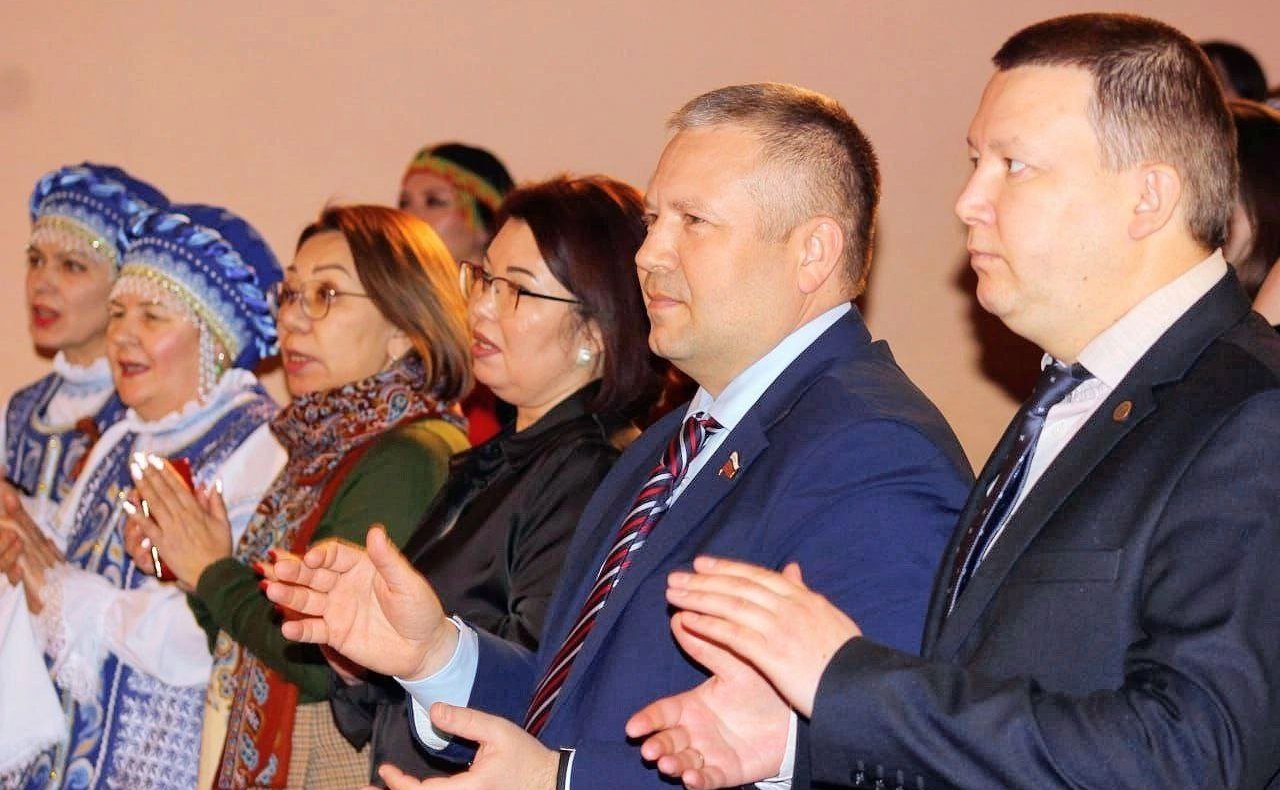 Денис Гусев принял участие в открытии Года защитника Отечества в Заполярье