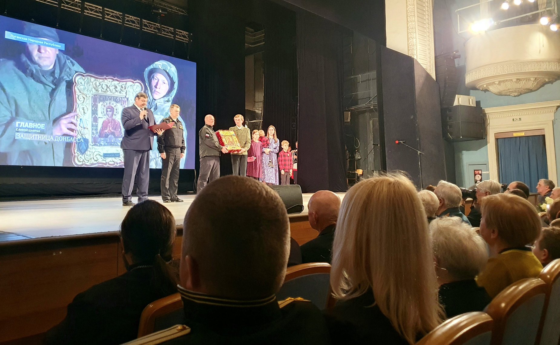 Сергей Колбин принял участие в общественно-патриотической акции «Есть такая профессия – Родину защищать» фонда Василия Ланового «Армия и культура»