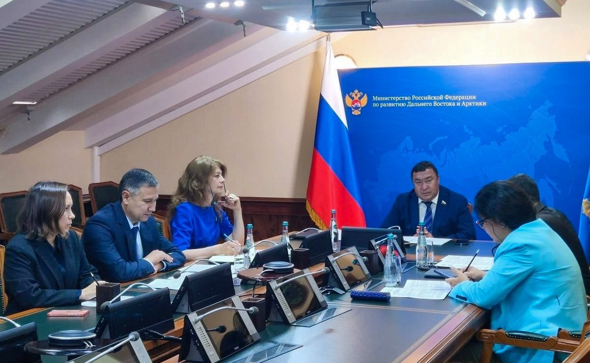 Александр Новьюхов провел заседание Общественного совета Арктической зоны России