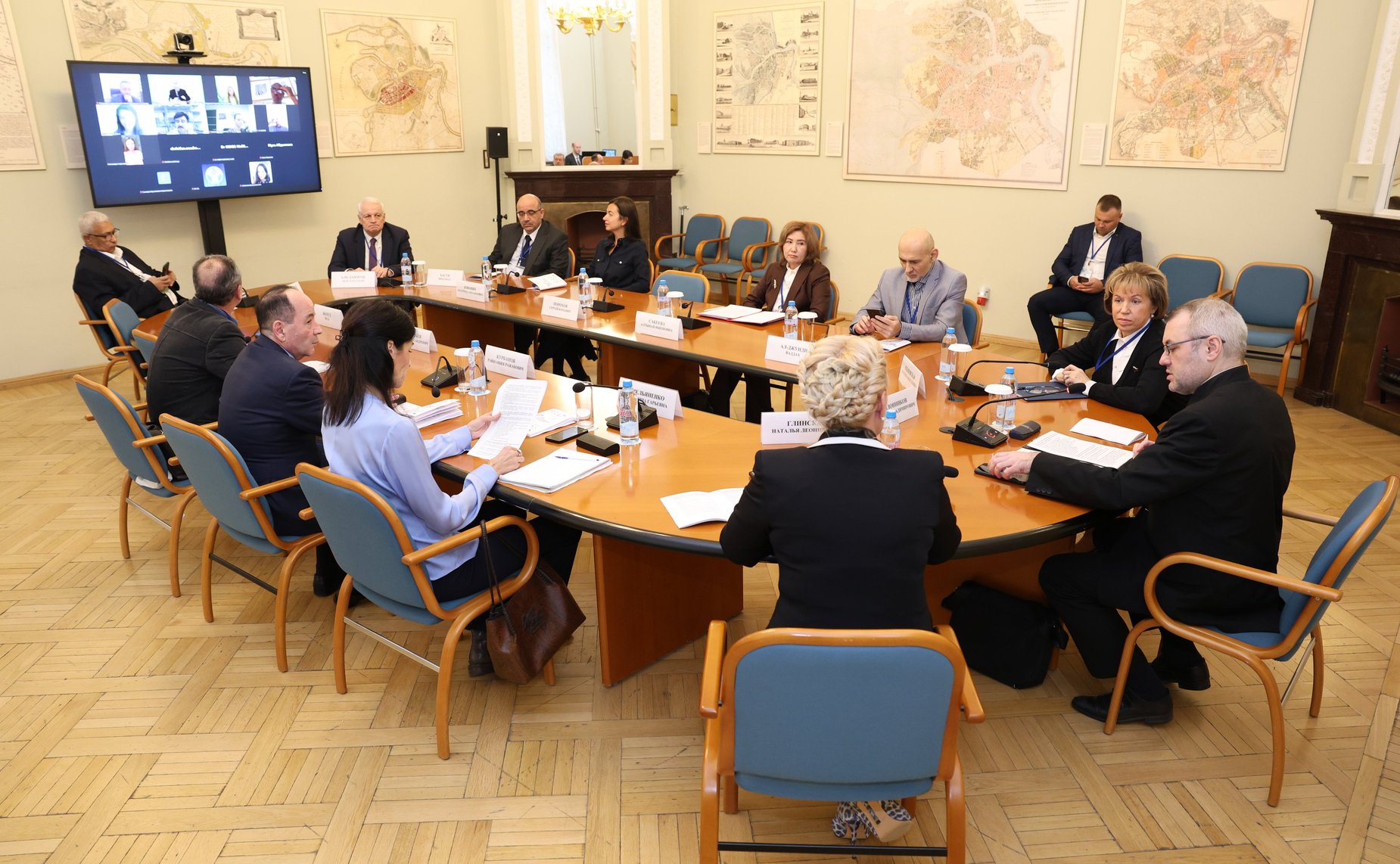 Сенаторы приняли участие в круглом столе на тему «Образовательные мосты: университеты и языковые центры как важный фактор продвижения русского языка за рубежом»