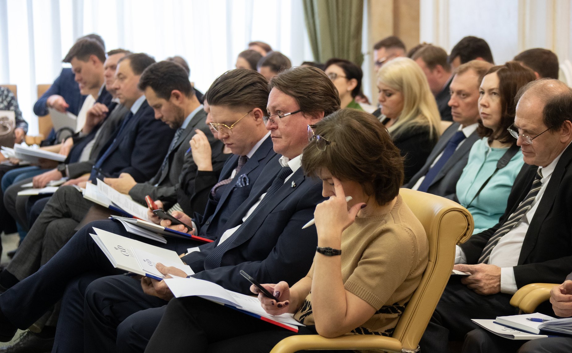 «Круглый стол» на тему «Взаимодействие институтов гражданского общества и органов судейского сообщества в контексте обеспечения конституционных ценностей»