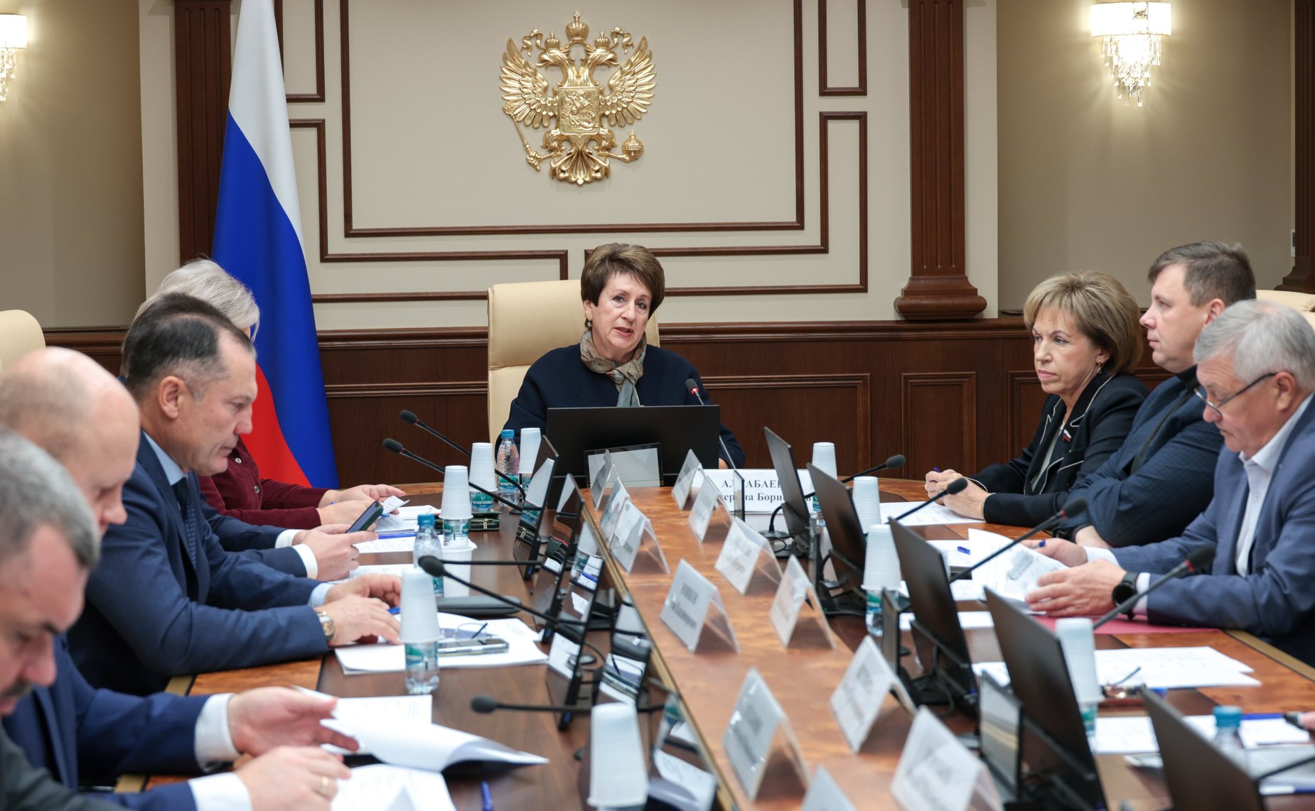 Совещание Комитета СФ по науке, образованию и культуре совместно с Комитетом СФ по экономической политике «Об организации в субъектах Российской Федерации перевозок детей школьными автобусами»