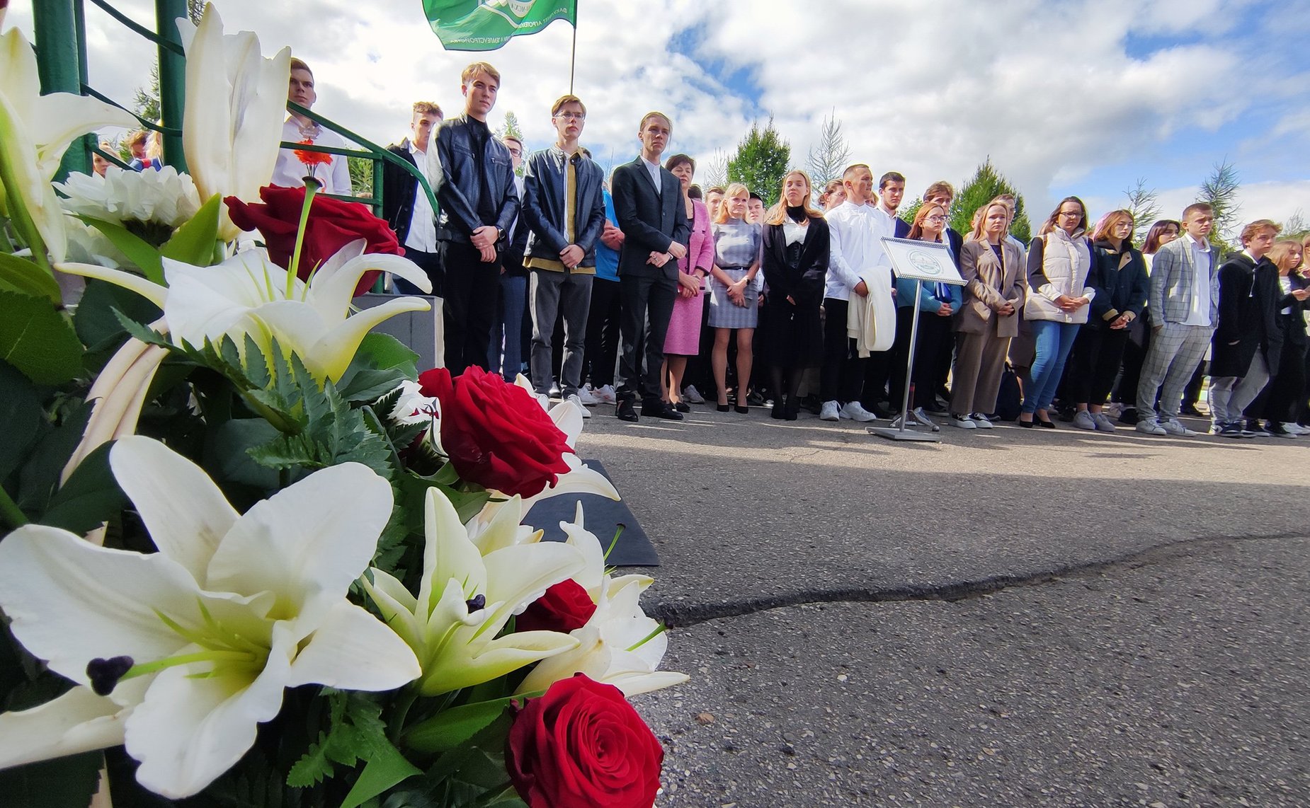 В День знаний Анатолий Артамонов поздравил школьников и студентов Калужской области
