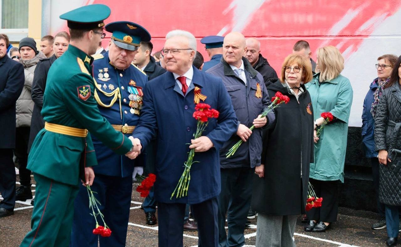 Александр Усс принял участие в торжественной церемонии, предшествующей празднованию 80-летия Победы в Великой Отечественной войне